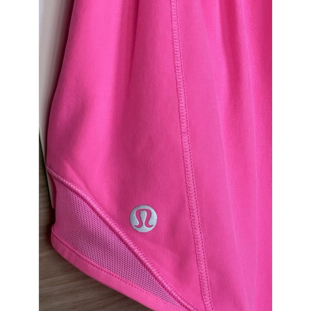 NWOT Lululemon Hotty Hot Low-Rise Lined Short 4" Ripened Raspberry - Picture 6 of 13